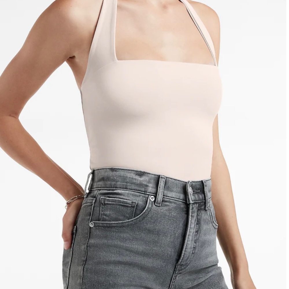NWT 90s style Body Contour Blush Pink Halter Top | Express